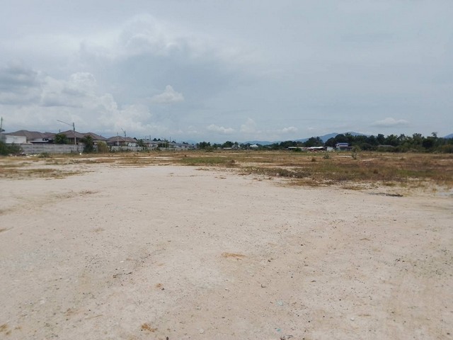 ขายที่ดินสวยพานทองอมตะชลบุรี ขายที่ดินพัฒนาแล้วพร้อมลงทุนชลบุรี เนื้อที่ดิน  27-3-18.9ไร่