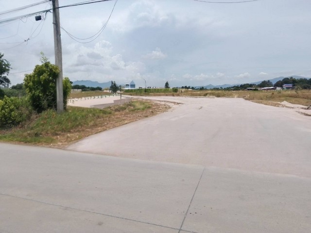 ขายที่ดินสวยพานทองอมตะชลบุรี ขายที่ดินพัฒนาแล้วพร้อมลงทุนชลบุรี เนื้อที่ดิน  27-3-18.9ไร่