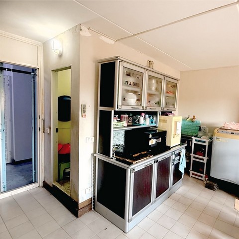 ขายด่วน! คอนโดห้องคู่  76.78 ตร.ม. แค่ 1.25 ล้าน วิวสวย โล่ง โปร่ง พร้อมอยู่  ใจกลางเมืองทอง!