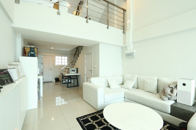 ขายพร้อมผู้เช่า ทาวน์โฮม 4 ชั้น โครงการ The Master @BTS Udomsuk 16.5 ตร.ว 232 ตร.ม