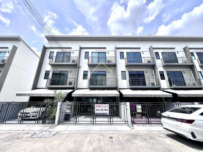 ทาวน์โฮม 3 ชั้น บ้านกลางเมือง ราชพฤกษ์ - พระราม 5 ต้นโครงการ