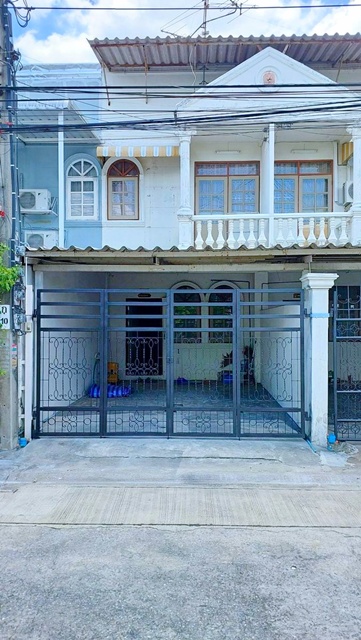 รร.นานาชาติเวลส์ 3.3กม.BTS บางจาก 2.2 กม. ให้เช่าทาวน์เฮ้าส์ 2 ชั้น 20 ตร.วา. 2นอน ตลาดบางจาก 2.2 กม.