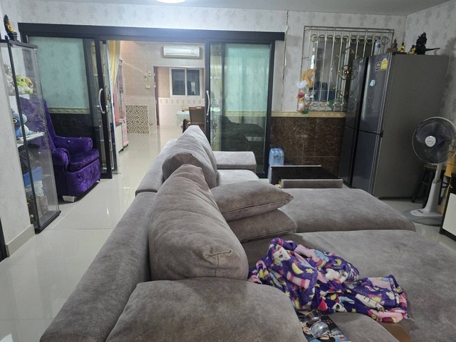 TOWNHOME - 40 ตรว. 0 Ngan 0 RAI  2890000 บาท โครต-ถูก บ้านหัวมุม ต่อเติมพร้อมอยู่