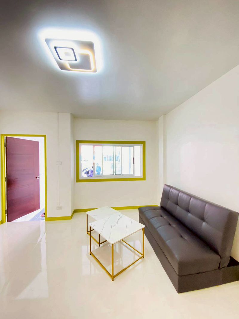 ขายทาวน์เฮ้าส์ 2 ชั้น มบ.รัตนาวดี ใกล้เซ็นทรัล เวสต์เกต บางใหญ่ นนทบุรี