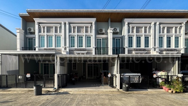 ทาวน์โฮม โกลเด้น นีโอ สุขุมวิท - ลาซาล ใกล้รถไฟฟ้า BTS สำโรง