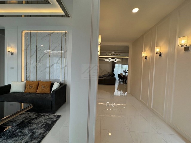 ให้เช่าบ้านหรูแปลงมุม 78 ตรว  4 ห้องนอน The City Bangna ใกล้เมกะบางนา อยู่ถนนเมน เฟอร์พร้อมอยู่