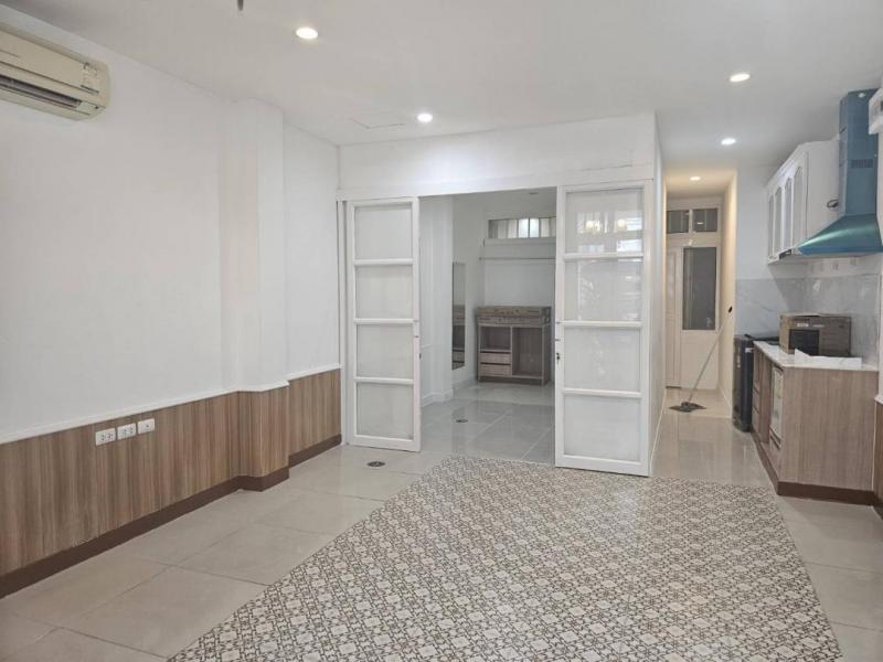 HR 6103 ให้เช่าสำนักงาน ย่านรัชดา สามารถจดทะเบียนบริษัทหรือร้านค้าได้ ใก้ล MRTสุทธิสาร