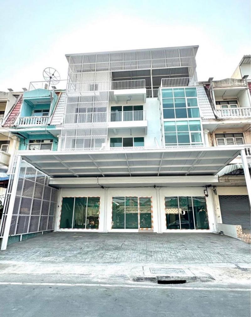 HR 6101 ให้เช่าอาคารพาณิชย์ 3 คูหา 4.5 ชั้น รามคำแหง สถานีแยกลำสาลี