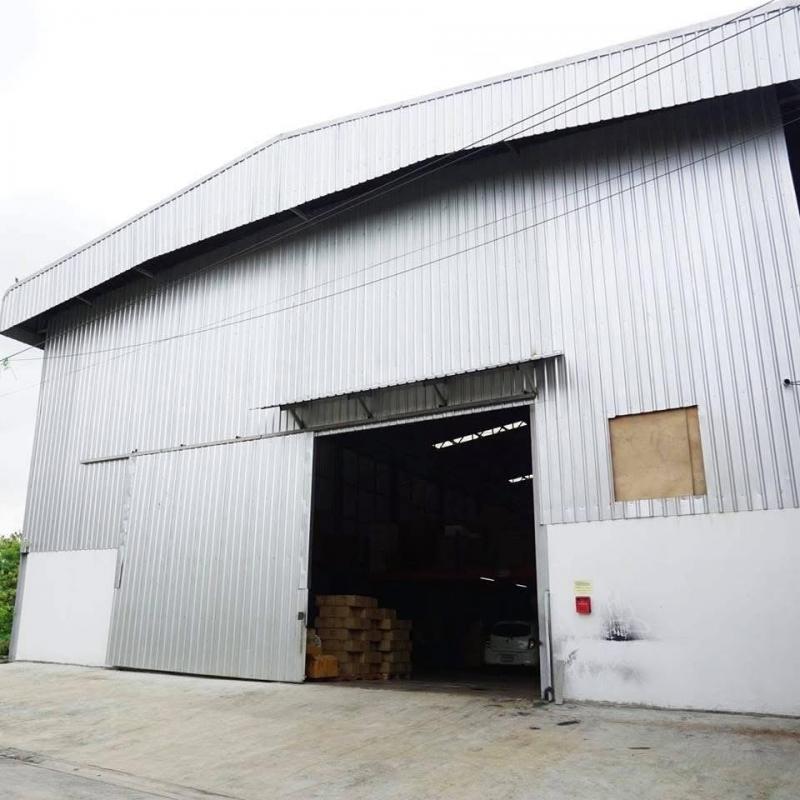 โกดัง ขนาด 750 ตร.ม.  • พื้นรับน้ำหนักได้ 3 ตันต่อตร.ม.  • หลังคาด้านข้าสูง 9 เมตร จั่วกลางสูง 12 เมตรถนนบางนากม.9