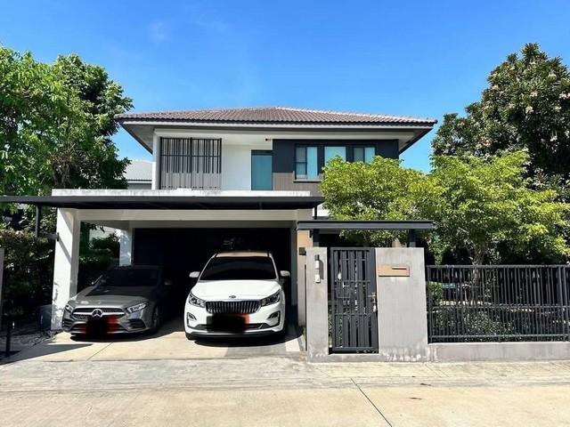 ให้เช่า บ้านเดี่ยว 2ชั้น หมู่บ้าน มัณฑนา บางนา กม.7ติดต่อ : เนย์ 084-3563945Line : naynae7824https://line.me/ti/p/pj4uwCgxT9บ้านเดี่ยว 2ชั้น หมู่บ้าน มัณฑนา บางนา กม.7เนื้อที่ 65.9 ตารางวาพื้นที่ใช้สอย 172 ตารางเมตร3 ห้องนอน3 ห้องน้ำ2 ห้องอเนกประสงค์2 ที่จอดรถFully furnishedราคาเช่า : 68,000 บาท/เดือน ( ประกัน 2 ล่วงหน้า 1 เดือน )สถานที่ตั้ง : มัณฑนา บางนา กม 7 ตำบล บางแก้ว อำเภอ บางพลี สมุทรปราการ 10540PL. Real Estate Broker http://www.kaibaanteedin.com บริการรับฝา