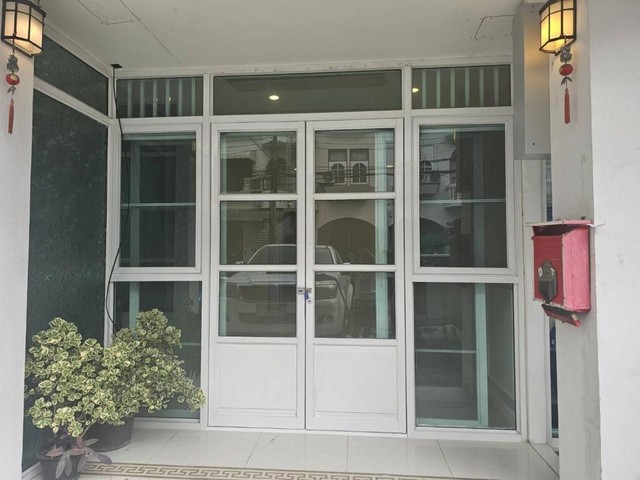 ให้เช่าสำนักงาน พื้นที่ 40 ตรม. ย่านรัชดา ใกล้ MRT สุทธิสาร จดทะเบียนบริษัทหรือร้านค้าได้