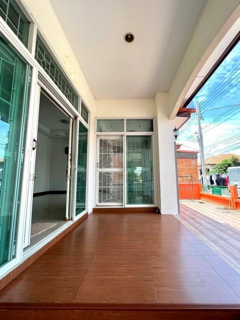 HS 1774  ขายบ้านเดี่ยวชั้นเดียว หมู่บ้านฐานมั่นคง ซอยเอราวัณ 8 ต่อเติมฟังค์ชั่นครบ ใกล้ตลาดไท ตลาดไอยรา