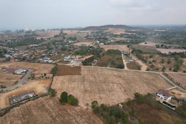 ขายที่ดินเปล่าแปลงสวย สัตหีบ ขาเข้าบางเสร่ ชลบุรี FP-L01069