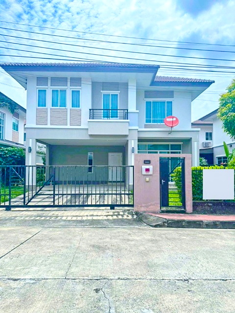 MRTทะเลสาบเมืองทองธานี 1.56กม.ให้เช่าบ้านเดี่ยว 2 ชั้น 62ตร.วา.242 ตร.ม. เมืองทองธานี 2.2 กม. 