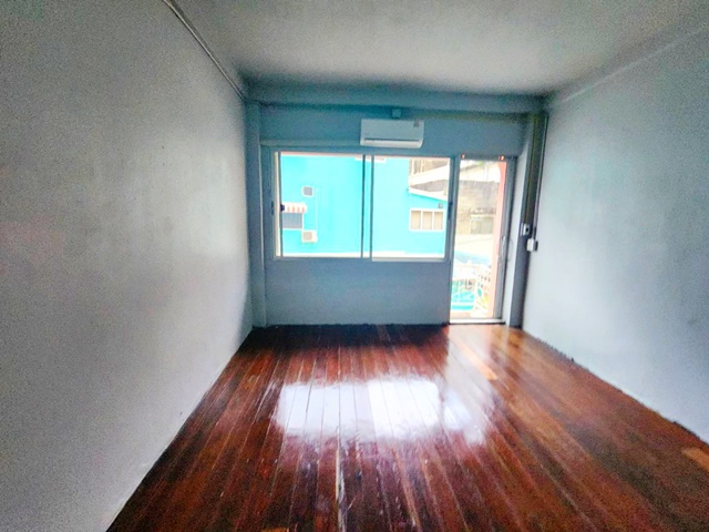 อินทามระ12-14 บิ๊กซี สะพานควาย 1กม. BTSสะพานควาย 900ม. ให้เช่าโฮมออฟฟิศ 3 ชั้น  21ตร.วา 241ตร.ม. รัชดา สุทธิสาร สามเสนใน พญาไท