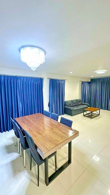 MRTทะเลสาบ เซ็นทรัล Impact เมืองทองธานี 2.2 ก.ม ให้เช่าบ้านเดี่ยว 2 ชั้น 60 ตร.วา.240 ตร.ม. แจ้งวัฒนะ 4.6 กม. แจ้งวัฒนะ-ปากเกร็ด 35-41