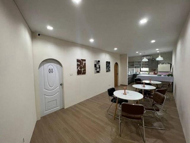 ให้เช่าโฮมออฟฟิศ 3 ชั้น 80 ตรว. (อาคารเปล่า) ย่านพระราม9 ซอยเสรี8 ใกล้ The nine (จดทะเบียนได้)