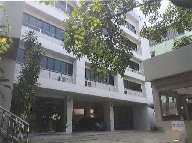 ขายอาคารสำนักงาน 2 ตึก 185.40 ตรว. มีลิฟต์ ถ.สุขุมวิท 71 ซ.ปรีดีพนมยงค์ ใกล้ BTS พระโขนง 