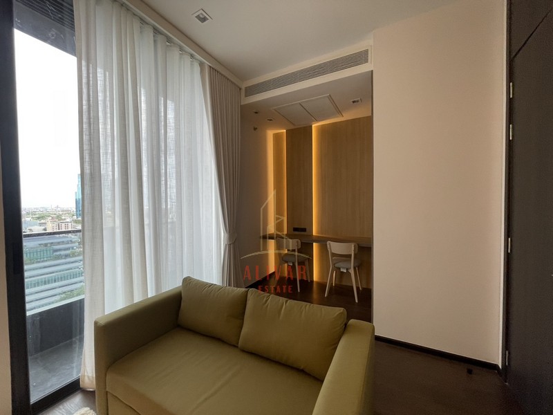 RC081425 ให้เช่า Luxury Condo AESTIQ Thonglor ใกล้ BTS ทองหล่อค่าเช่า 65,000 บาท/เดือนรายละเอียด :- ห้องขนาด 50 ตร.ม.- 1 ห้องนอน 1 ห้องน้ำ- 19 floor (north side)(ทั้งหมด 40ชั้น)- Private liftLocation : ซอยสุขุมวิท 55 แขวงคลองตันเหนือ เขตวัฒนา กทม.Contact Line: @alivar  click https://line.me/R/ti/p/@180acmsuCALL     : 088-691-4246 Email : alivarestate@gmail.com Wechat  : alivar2442A LIVAR ESTATE CO.,LTD.รับฝากขาย-เช่า อสังหาริมทรัพย์