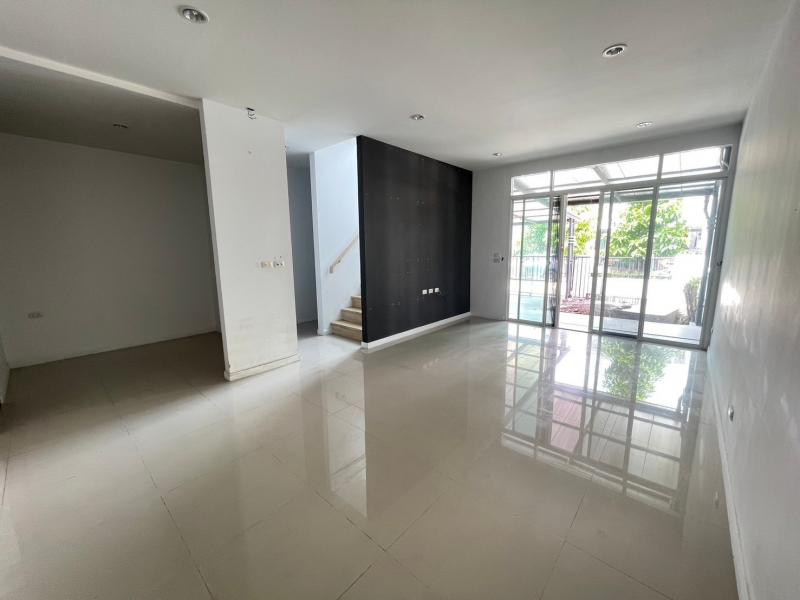 ขายทาวน์เฮ้าส์มือสอง เขตบางขุนเทียน กรุงเทพมหานคร  โครงการ ซิตี้เซนส์ พระราม2  –  ท่าข้าม