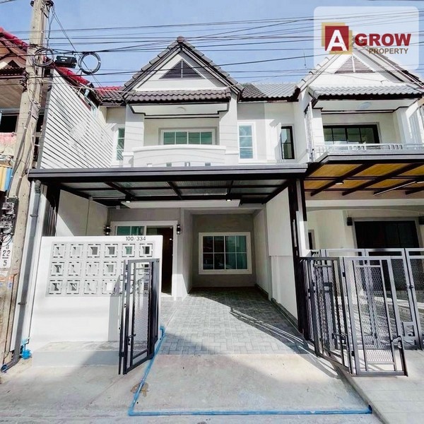 หมู่บ้านสวีทโฮม ถนนบางกรวย-ไทรน้อย ถนนเมน บ้านสวย ทำเลค้าขาย รีโนเวทใหม่พร้อมอยู่