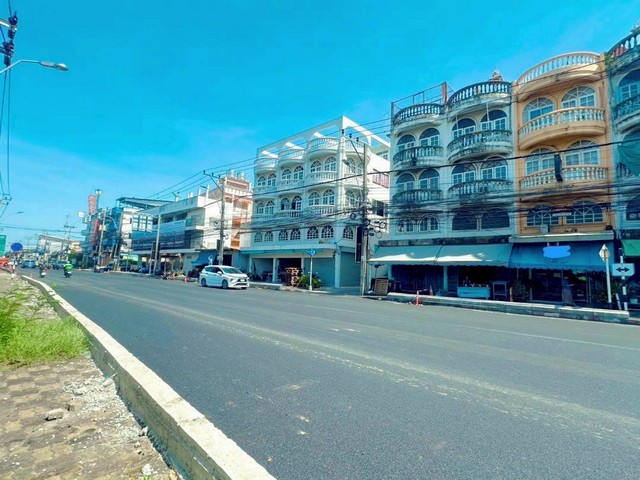 ขาย/เช่า อาคารพาณิชย์ทำเลดี ติดถนนหลัก 31 ตร.วา 4 ชั้น  พร้อมดำเนินกิจการ  แบริ่ง46  สมุทรปราการ