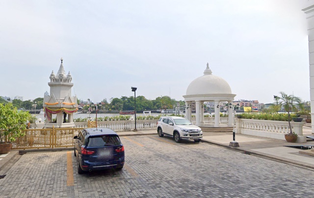 Stand Alone 360ตรม.ทรงวาด จักรวรรดิ์ เยาวราช  รีโนเวทใหม่ ให้เช่าอาคารพาณิชย์ 3คูหา Bangkok River Park Condominium