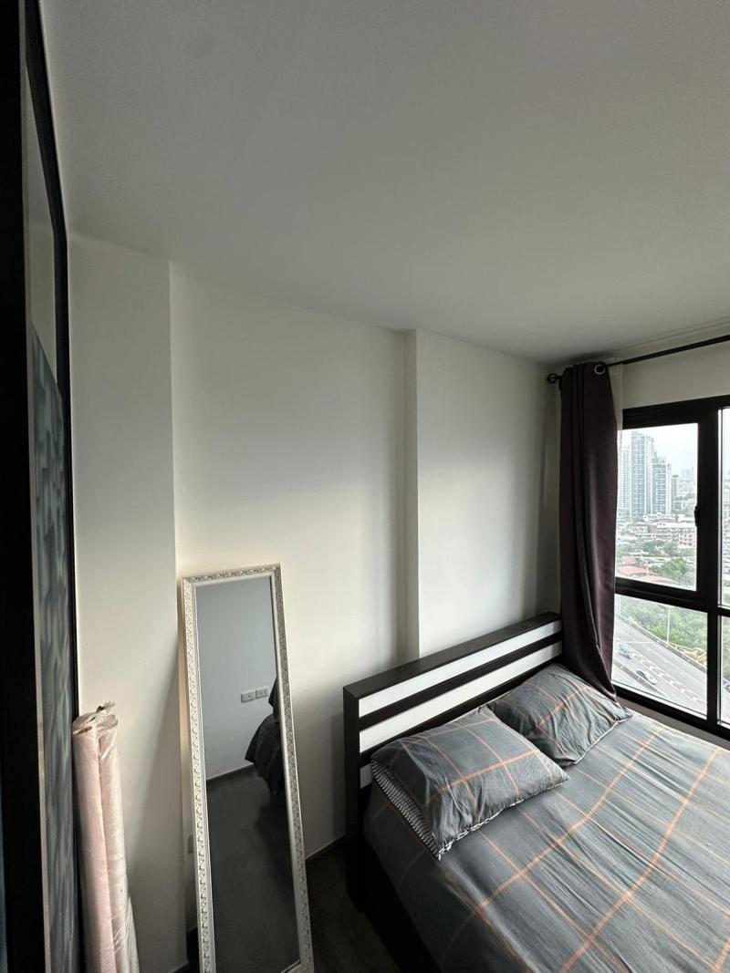 The Base Park East private clean peaceful 18th floor BTS On Nut