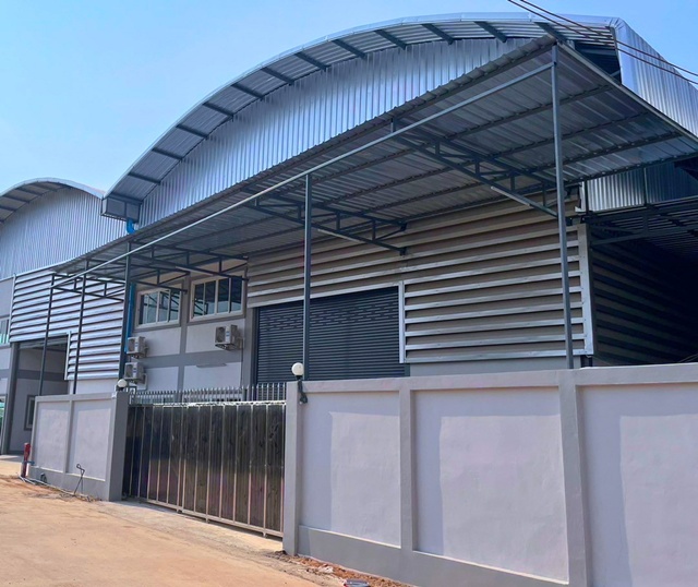 ตลาดบางน้ำจืด 1.7 กม. สนามกอล์ฟเอกชัย  เซ็นทรัล มหาชัย ถ.พระราม2 เศรษฐกิจ ให้เช่าโกดัง พร้อมออฟฟิศ 2 ชั้น  480 ตร.ม.