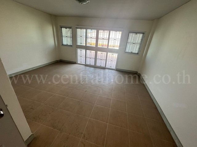 ทาวน์เฮ้าส์ 3 ชั้น รัชธานี 7 สายไหม 23/1 ใกล้ ตลาดเอซีสายไหม ถนนเมน