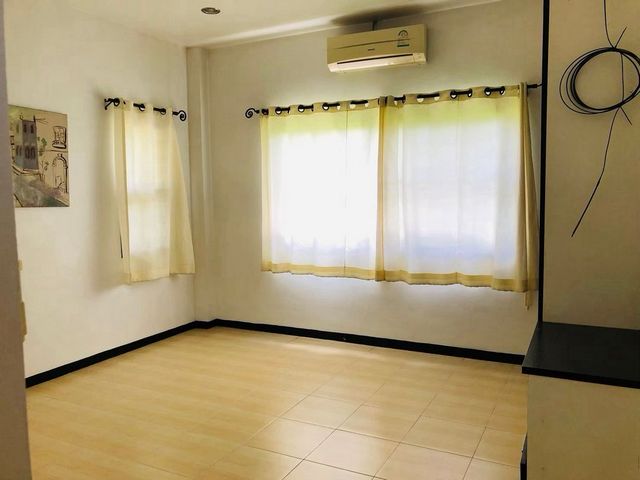 ขายด่วน! 2.4 ล้าน 50 ตรว. #ป่าข่อยเหนือ #เมืองเชียงใหม่ บ้านเดี่ยวชั้นเดียว #เหมาะสำหรับอยู่อาศัยหรือปล่อยเช่า เดินทางสะดวก ใกล้ตลาด ร้านค้า