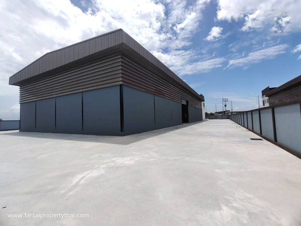 ให้เช่าอาคารโรงงาน/โกดังสร้างใหม่ พื้นที่สีม่วงเนื้อที่ 2ไร่ พื้นที่ใช้สอย 1,110 ตร.ม ถนนพระราม 2 บางโทรัด สมุทรสาคร ราคาเช่า 150,000 บ/ด 