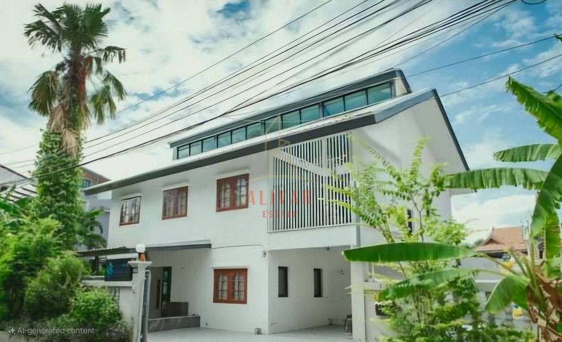 RH081025 ให้เช่า บ้านเดี่ยว 2ชั้น Renovate ใหม่ทั้งหลัง ย่าน โชคชัย 4ค่าเช่า 60,000 บาท/เดือน- ประกัน 3 เดือน ล่วงหน้า 1 เดือน- จดทะเบียนบริษัทได้รายละเอียด :- พื้นที่ 70 ตรว- พื้นที่ใช้สอย 180 ตรม-  1 ห้องนอนมาสเตอร์ / 1 ห้องทำงานขนาดเล็ก- 1 ห้องประชุมใหญ่ /  1 ห้องเก็บของ- 1 ห้องครัว / 3 ห้องน้ำ- พร้อม 2 ระเบียงนั่งเล่น- มีแอร์ทุกห้องและเครื่องทำน้ำอุ่นครบ- Renovate ใหม่ทั้งหลัง สไตล์ฟิวชั่น โมเดิร์น- ไ