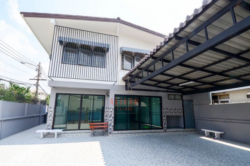 RH081125 ให้เช่า บ้านเดี่ยว 2ชั้น 3ห้องนอน ย่าน โชคชัย4 เหมาะสำหรับ Home office