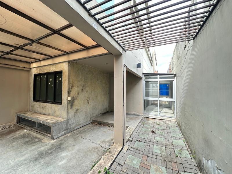 ขายทาวน์เฮ้าส์มือสอง เขตสวนหลวง กรุงเทพมหานคร  โครงการ โนเบิล คิวป์ พัฒนาการ 24