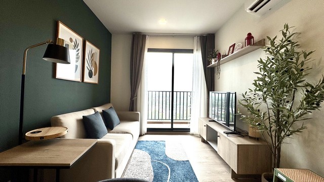 ขายคอนโด 2 ห้องนอน วิวภูเขา The Base Height เชียงใหม่ ใกล้เซ็นทรัลเฟสติวัลคอนโดหรูทำเลทองใจกลางเชียงใหม่ โครงการ The Base Height ใกล้ Central Festival เพียงไม่กี่นาทีขนาด 54 ตร.ม. 2 ห้องนอน 2 ห้องน้ำห้องมุม ชั้น 20 วิวภูเขาและสกายไลน์แบบพาโนรามา ไม่มีตึกบังตกแต่งพร้อมอยู่ เฟอร์นิเจอร์และเครื่องใช้ไฟฟ้าครบเหมาะสำหรับอยู่อาศัย หรือซื้อเพื่อลงทุนปล่อยเช่า ผลตอบแทนดี รายละเอียดห้องพื้นที