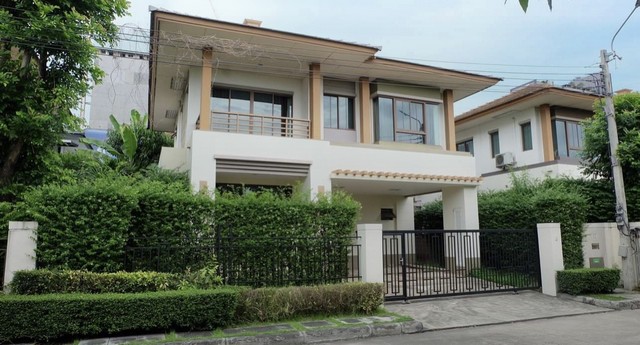 ขายบ้านเดี่ยว 2 ชั้น เศรษฐสิริ ซอยราชวินิต บางนา-ตราด กม.8 52 ตร.วา ทำเลติดเมกา บางนา