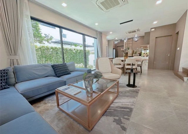 ขายหรือให้เช่า บ้านเดี่ยว 2 ชั้น มัณฑนา กม.15 บางนา-ตราด 85 ตร.วา แบบ Premier Fully Furnished พร้อมเข้าอยู่