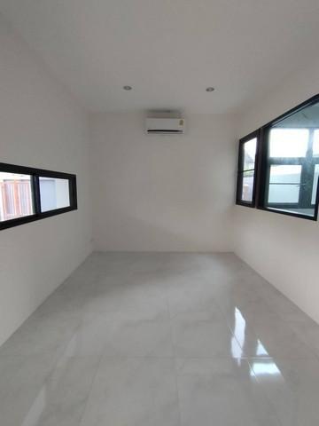 ให้เช่าสำนักงาน3.5ชั้นย่านรัชดาลาดพร้าวลาดพร้าววังหินโชคชัย4ใกล้MRTลาดพร้าวใกล้ศาลรัชดา