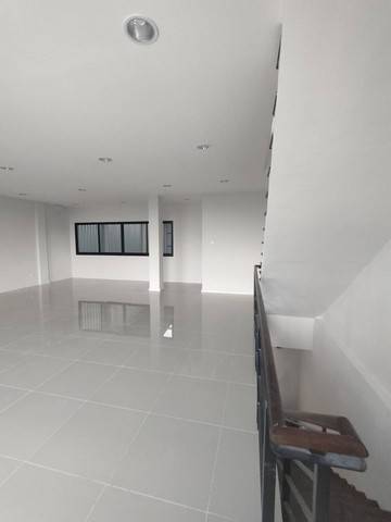 ขายสำนักงานพร้อมโกดัง 72.1 ตร.ว 450 ตร.ม ย่านบางใหญ่ นนทบุรี ซอยกัตนา