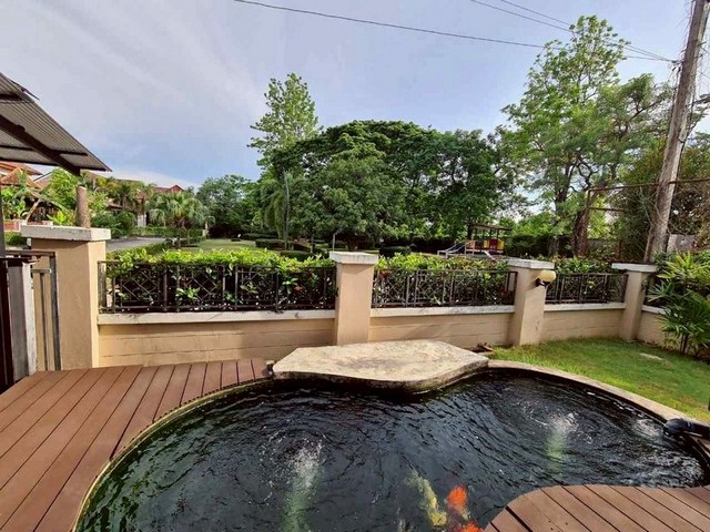 บ้านหลังใหญ่ 2 ชั้น แปลงมุม ทำเลดี  โครงการ กุลพันธ์วิลล์12 สารภี