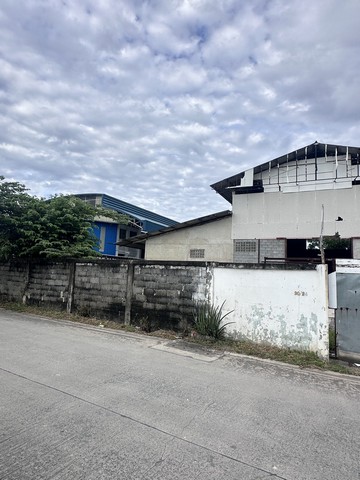 ขายโกดังขายโรงงานอยู่ถนนสุขาภิบาล5 ถนนจตุโชติวัชรพล แขวงออเงิน เขตสายไหม กรุงเทพมหานครเนื้อที่1ไร่50 ตรว.