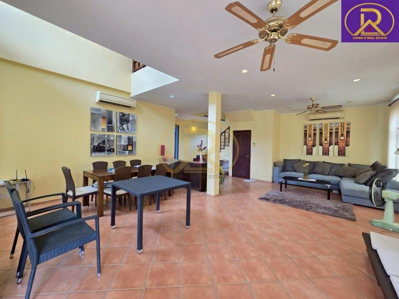 ให้เช่าบ้านเดี่ยว2 ชั้น หลังใหญ่ 123ตร.ว.  หมู่บ้านเมาน์เท่น วิลล์ บางแสน (Mountain View Bangsaen)   ต.แสนสุข อ.เมืองชลบุรี จ.ชลบุรี