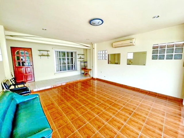 ตลาด หนองกุง 1.4 กม. ม.พร้อมเฟอร์  4 นอน ให้เช่าทาวน์เฮ้าส์ 2 ชั้น ขอนแก่น 4.5 กม.โลตัส ขอนแก่น 1.8 กม.ถ.มิตรภาพ -เลี่ยงเมืองขอนแก่น