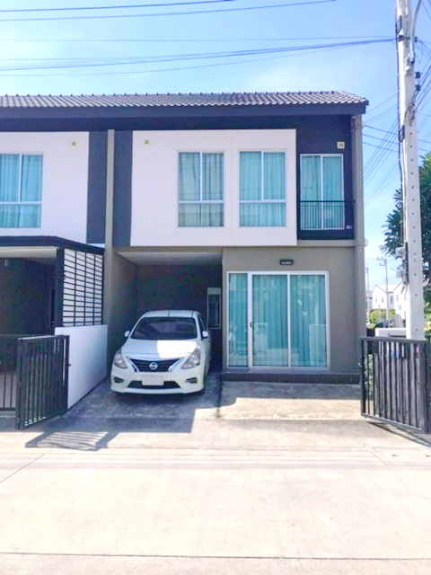 หลังมุม  ตลาดพวงสว่าง 345 1.1 กม.ตลาดส.รุ่งเรือง 1.4 กม. ให้เช่า ทาวน์เฮ้าส์ 2 ชั้น โลตัส วัดไพร่ฟ้า 3.8 กม.22ตร.วา. 172ตร.ม