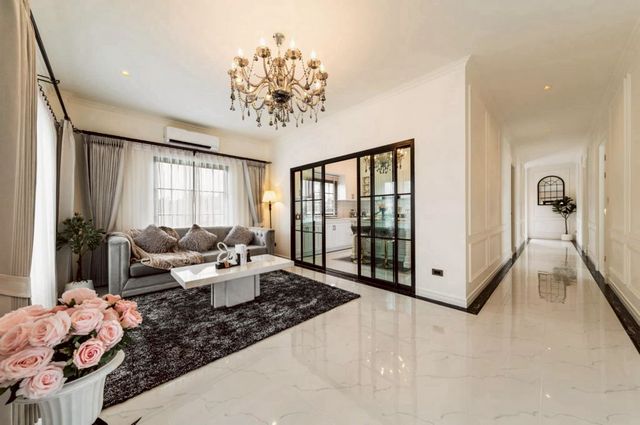 โซนน้ำแพร่ #หางดง ขาย 6.99 ล้าน #บ้านใหม่สไตล์อังกฤษ | สวนกว้าง #เฟอร์นิเจอร์ครบ #บิ้วอินทั้งหลัง บรรยากาศดี ไม่แออัด น้ำไม่ท่วม