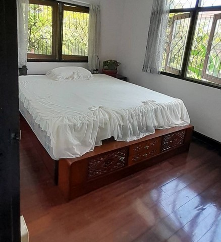 ให้เช่าบ้าน 63 ตารางวา 3 ห้องนอน 4 ห้องน้ำ 1 ห้องรับแขก หลังการบินไทย ซอยวิภาวดี 20