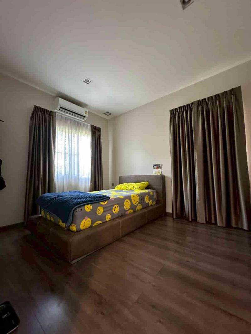 Beautiful detached house for sale, quiet project, wide area around the house, good direction, cool breeze all day.