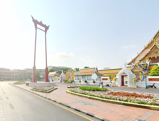 อนุสาวรีย์ประชาธิปไตย MRTสามยอด 700 ม.ให้เช่าร้านอาหาร ข้าวสาร ย่านเสาชิงช้า ติดถนนใหญ่  56ตร.ม 4 น้ำ แหล่งชุมชน ท่องเที่ยว