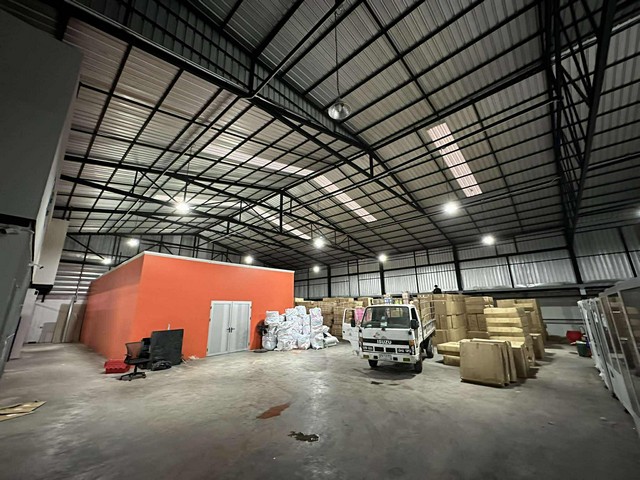 HR2726ให้เช่าโกดังขนาด 900 ตรม.ซอยนวลจันทร์ 21 เหมาะทำคลังสินค้า เดินทางสะดวก